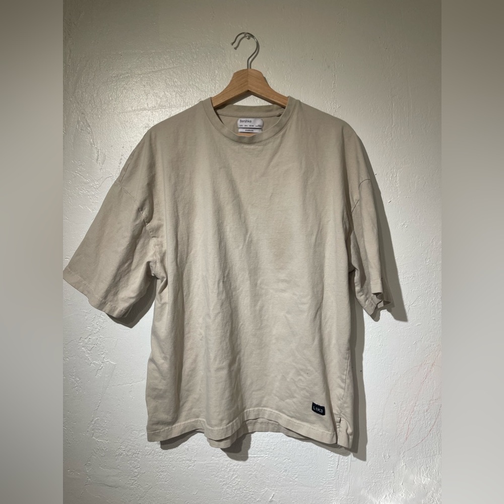 Bershka Men’s Oversized L1K3 T-Shirt Short Sleeve Beige Size L